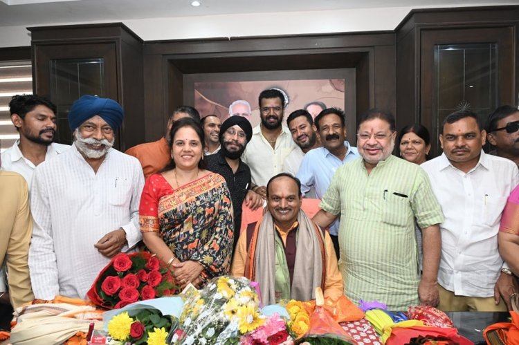 रायपुर नगर निगम नए सभापति सूर्यकान्त राठोर ने किया पदभार ग्रहण